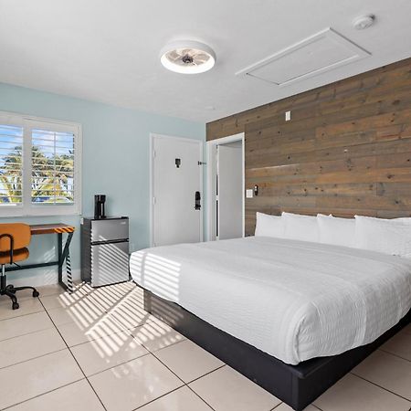 Standard Hotel Room - King Bed #2 Fort Pierce Eksteriør billede